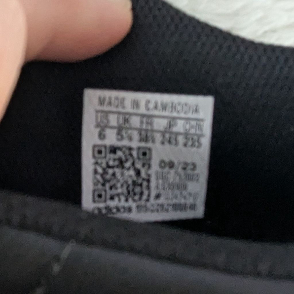 Adidas Kids' Goletto VII Firm Ground Soccer Shoe- Size 6 - Picture 4 of 6